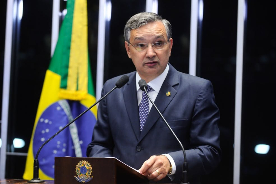 Instituto Visão prevê retorno de Eduardo Amorim ao Senado Federal